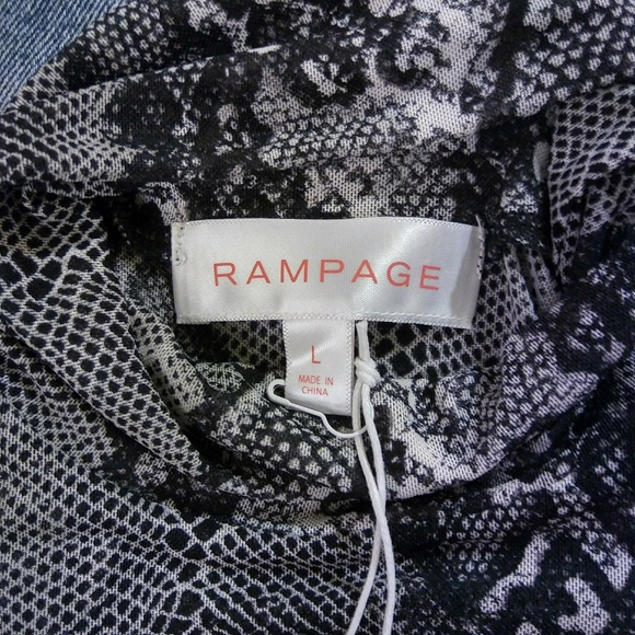 New Snakeskin Print Turtleneck - Picture 5 of 9